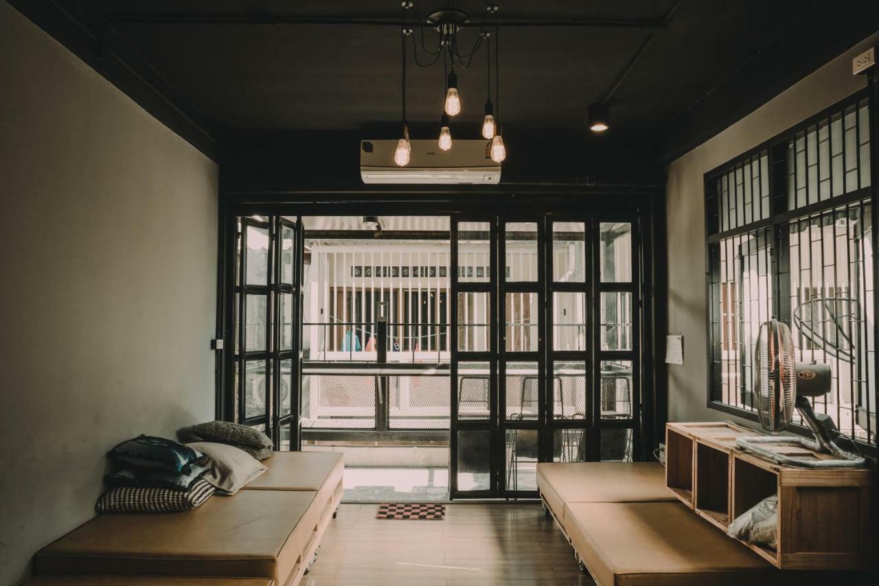 Nap@Pan Hostel Silom Bangkok Exteriör bild